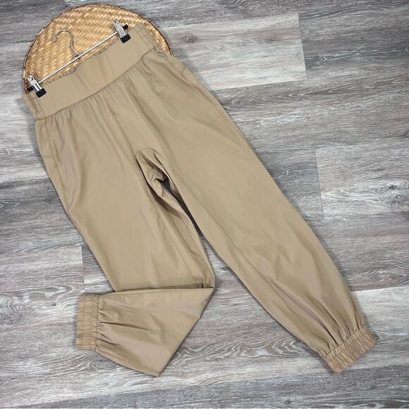 Halara high rise joggers - Picture 8 of 8